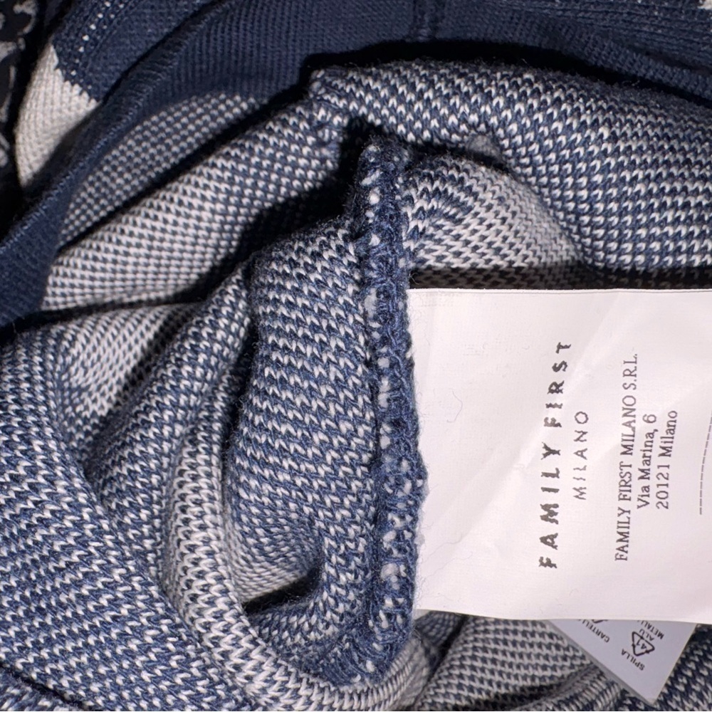Family First Milano Blue Jacquard Floral Knit Shorts Made in Italy Size M $264 - Picture 8 of 9